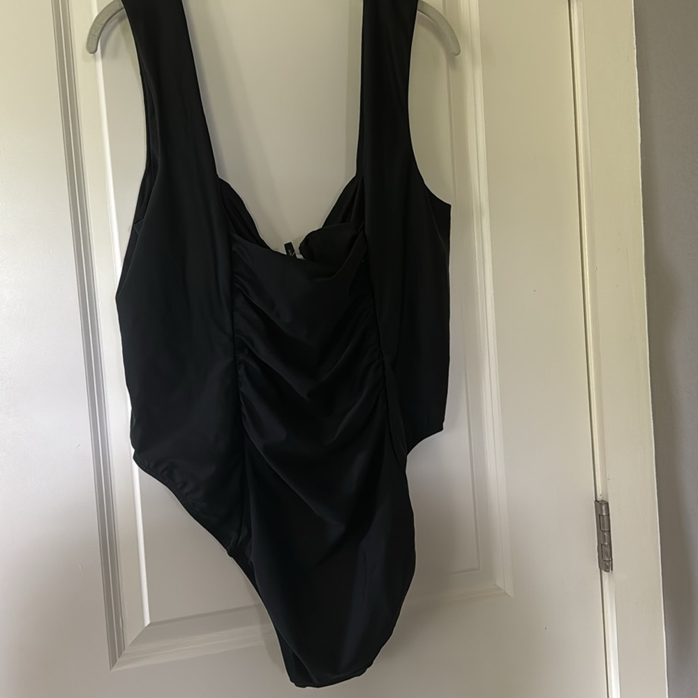 J. CREW SWIM - Picture 3 of 3